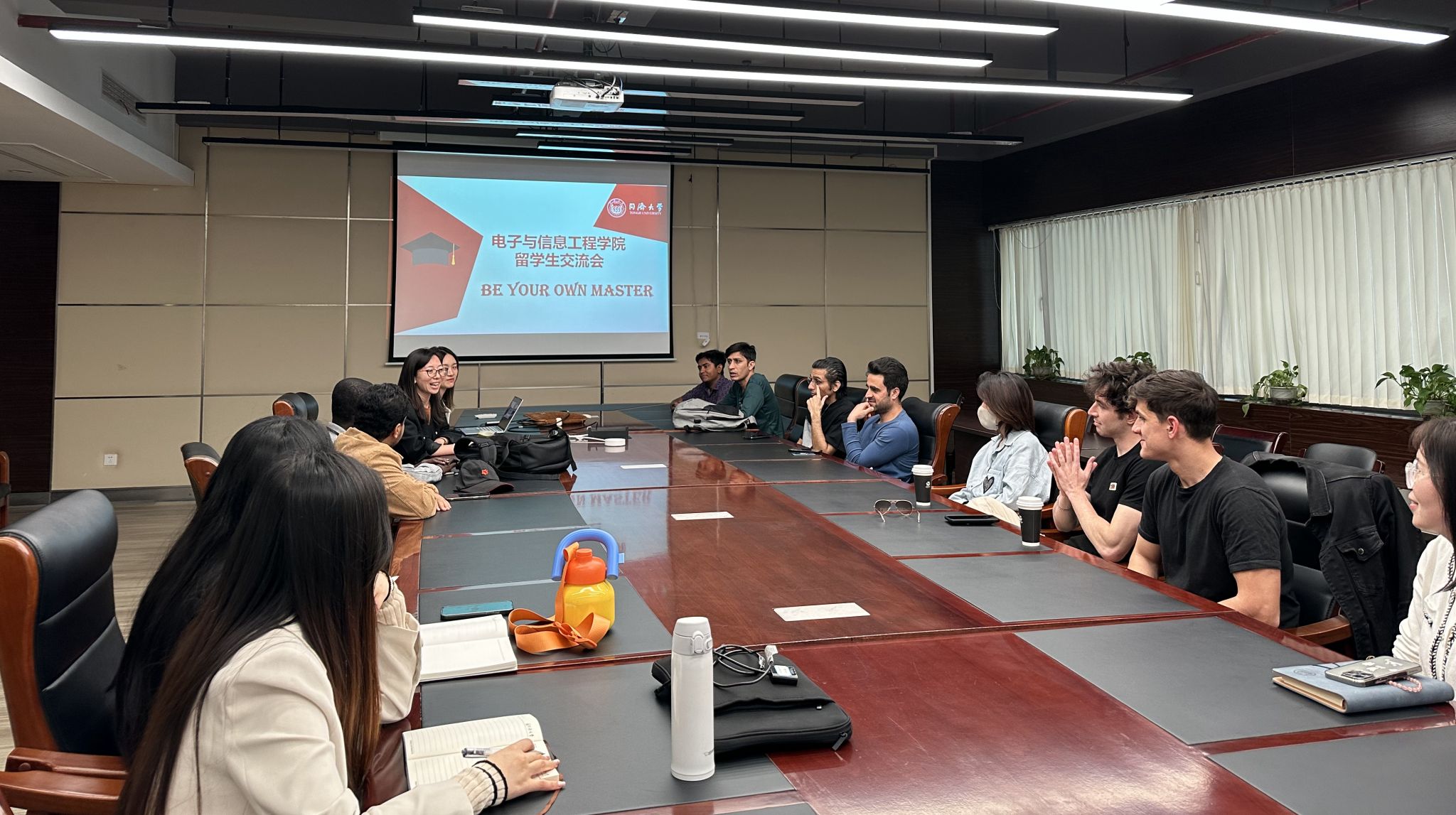 PG电子